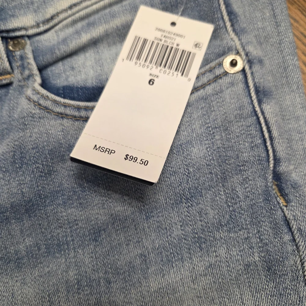 Ralph Lauren Women's Light High Rise Blue Boot Cut Jeans NWT - ALTERED - Picture 3 of 4